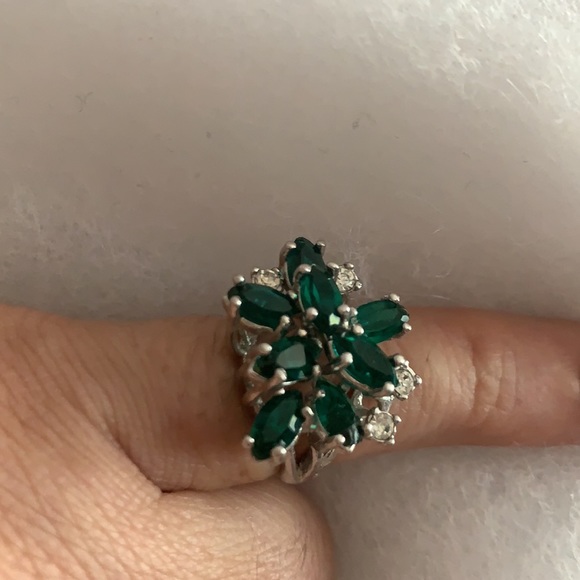 Beautiful statement ring - Picture 7 of 9